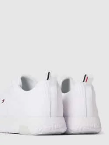 Sneakersy z wyhaftowanym logo Tommy Hilfiger białe