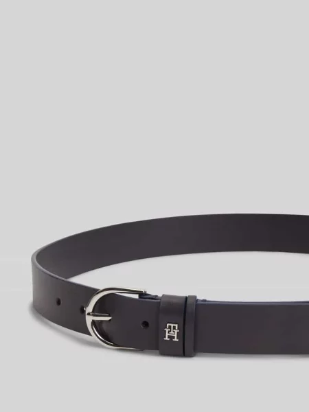Pasek z naturalnej skóry z aplikacją z logo Tommy Hilfiger granatowy