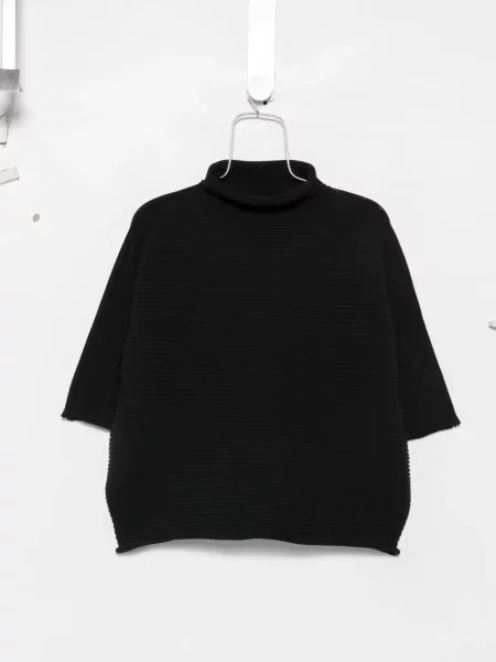 Top Pleats Please Issey Miyake negru