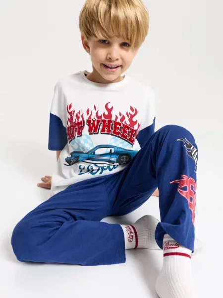 Sinsay Ponožky s potiskem loga vozidel 4 ks Hot Wheels x Ford krémová