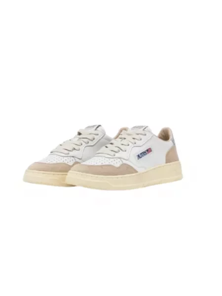 Sneakersy Autry zamszowe białe