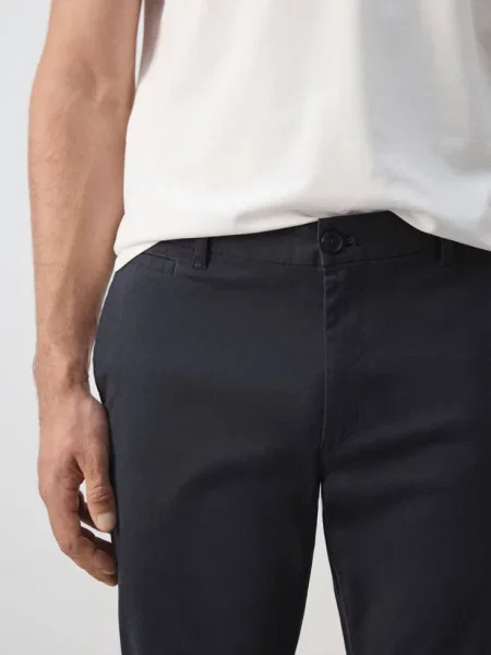 Spodnie chinosy Prato cropped tappered ciemnogranatowy Mężczyzna 38 MANGO MAN