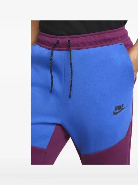 Pantaloni scurți Nike cu legături din fleece alergare roșu