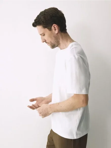 Reserved Tricou regular fit din mercerizat alb