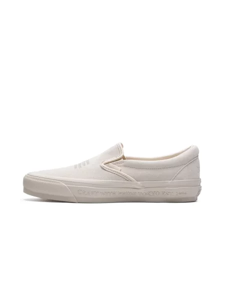 Sneakersy Vans zamszowe wsuwane klasyczne beżowe