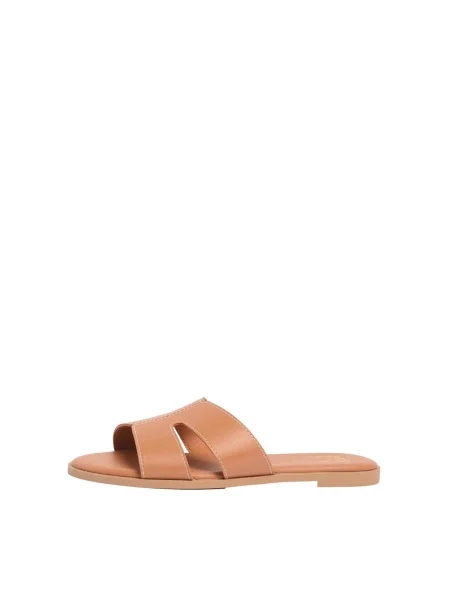 Friends Like These Saboți maro