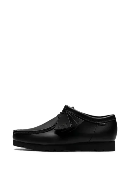 Sneakerși Clarks negru