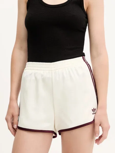 Къс панталон adidas Originals с апликация с висока талия бежово
