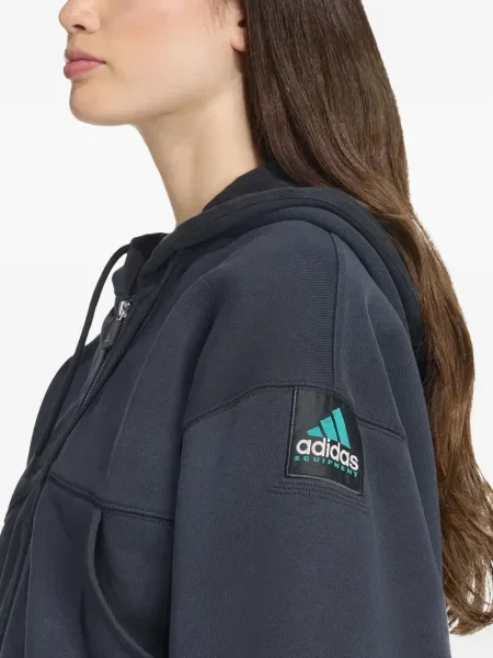 Pantaloni scurți Adidas cu dungi de costum maro