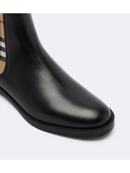 Kožené kockované chelsea boots Burberry čierna