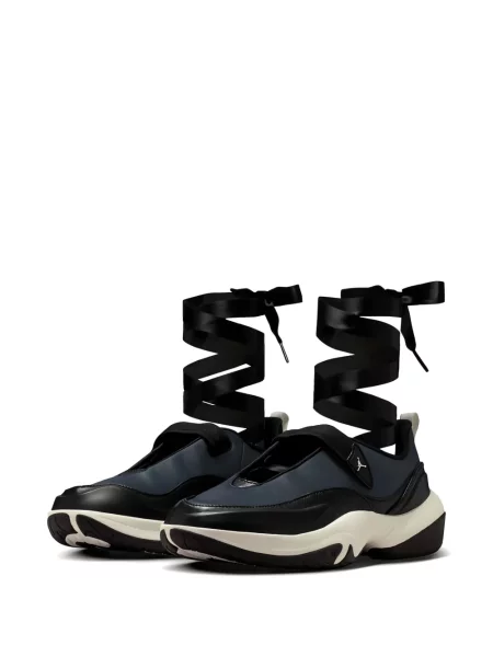 Sneakerși Jordan albastru