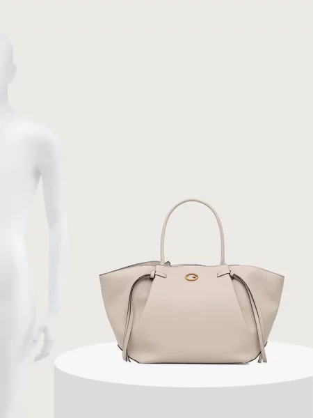 Кожаная сумка шоппер Guess