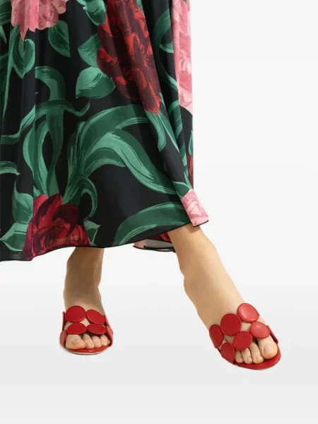 Sandale Manolo Blahnik din piele cu aplicații roșu