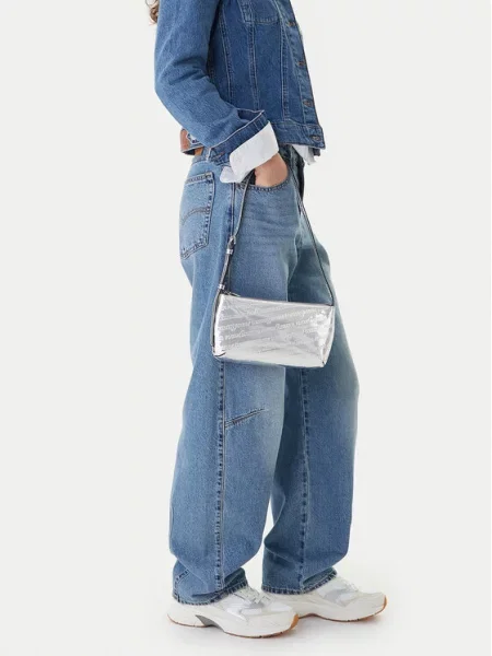 Torebka Tommy Jeans czarna