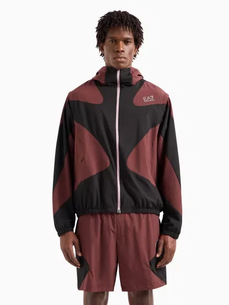 Вітровка коричневий