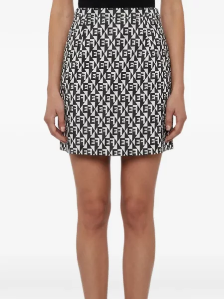 Fusta mini Elisabetta Franchi din crep alb
