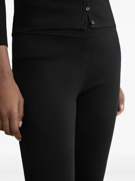 Pantaloni capri Toteme stretch negru