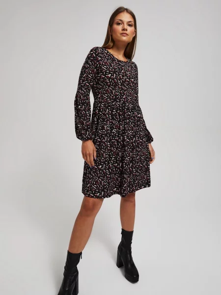 Sukienka Marisse z rękawami balonowymi czarna