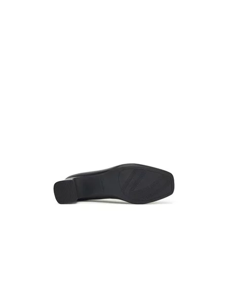 Clarks Salonarji Fernie Court črna