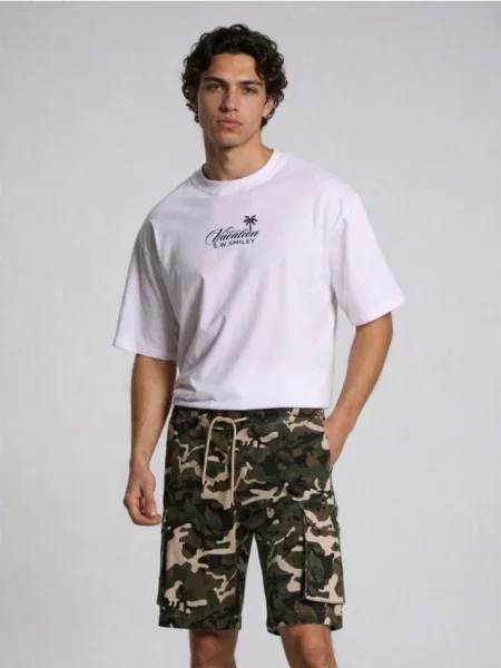 Sinsay Cargo šortky s maskáčovým vzorem vícebarevná