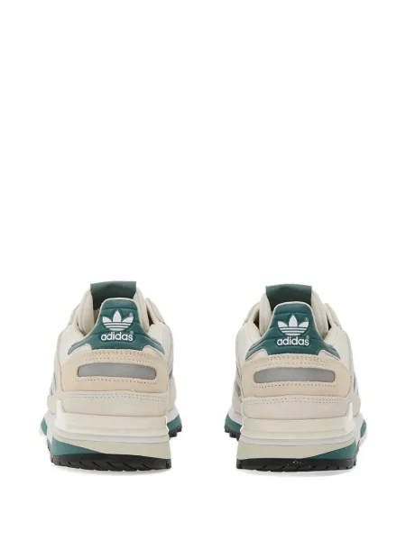 Велурени бягане маратонки Adidas UltraBoost на райета черно