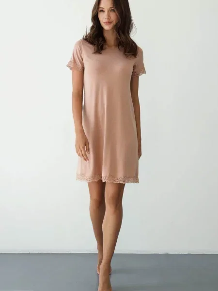 Трикотажная ночнушка бежева