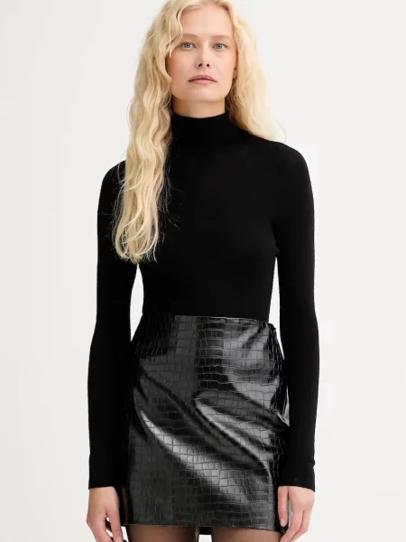 Вовняний светр ISABELLE BLANCHE легкий гольф чорний