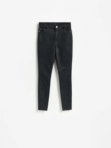 Reserved Pantaloni slim cu vâscoză negru