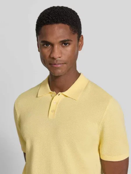 Koszulka polo o kroju slim fit z krótką listwą guzikową model TRITON' Drykorn żółta