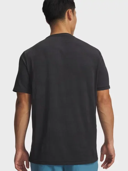 Спортивная футболка Under Armour серая
