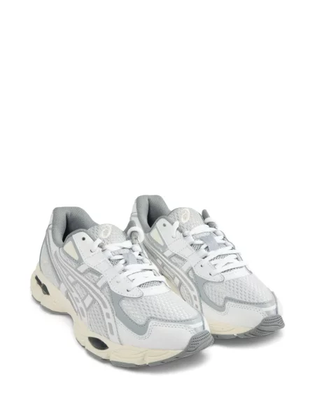 Мрежести маратонки Asics сиво