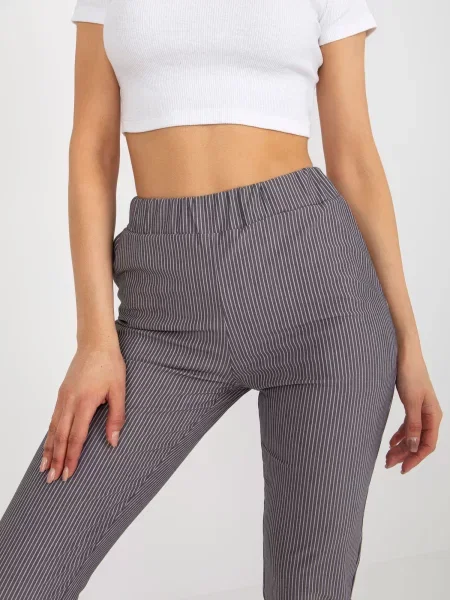 Pantaloni Fashionhunters violet