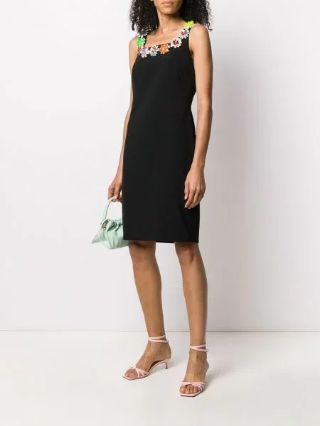 Костюм рокля Boutique Moschino бродирана на цветя черно