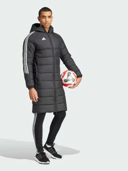 Демисезонная куртка Adidas черная