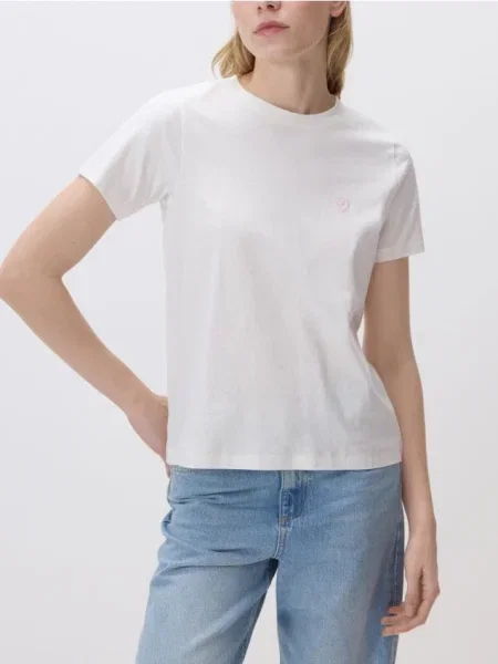Tricou Reserved cu motiv cu inimi