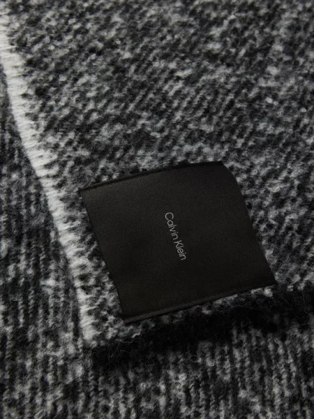 Szal Ck Calvin Klein wełniana czarna