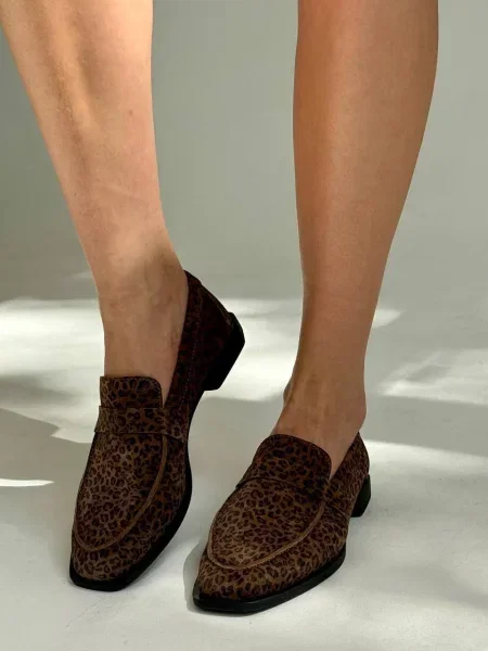 Замшеві Лофери коричневий