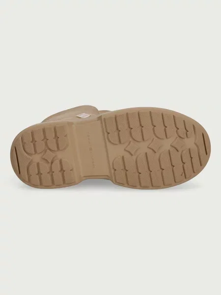 Tommy Hilfiger боти дамски от велур TH BUCKLE SHEARLING SNOW BOOT бежово