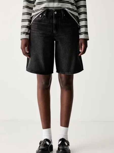 Levi's pantaloni scurți pentru femei din SQUARE PEG negru