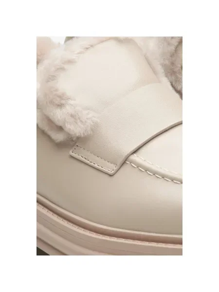 Зимові лофери Estro бежеві