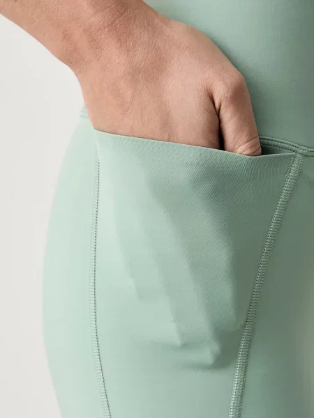 Rövidnadrág Nike zöld
