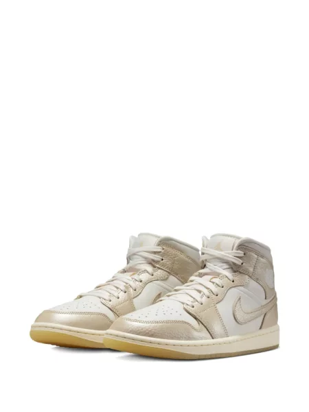 Маратонки Jordan Air Jordan 1 с връзки с дантела