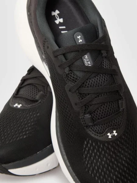 Кожаные кроссовки для бега Under Armour для бега черные