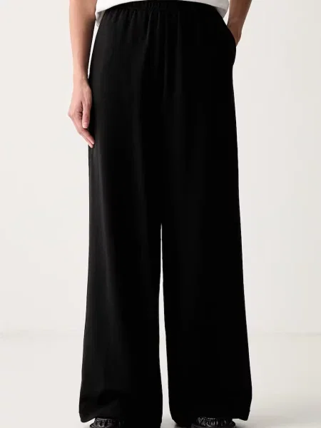Tommy Jeans pantaloni de trening pentru femei cu negru