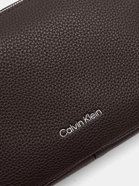 Calvin Klein keresztpántos táska női műbőr barna