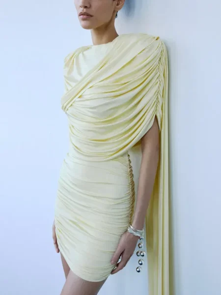 Rochie mini The New Arrivals Ilkyaz Ozel drapată galben