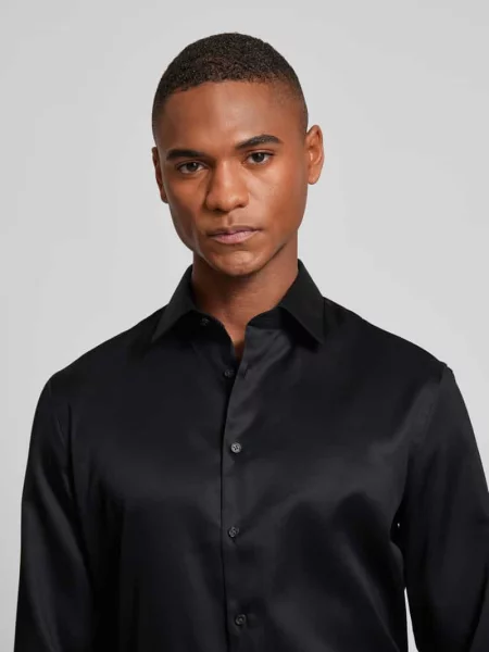 Koszula biznesowa o kroju slim fit z satyny Jake*s czarna