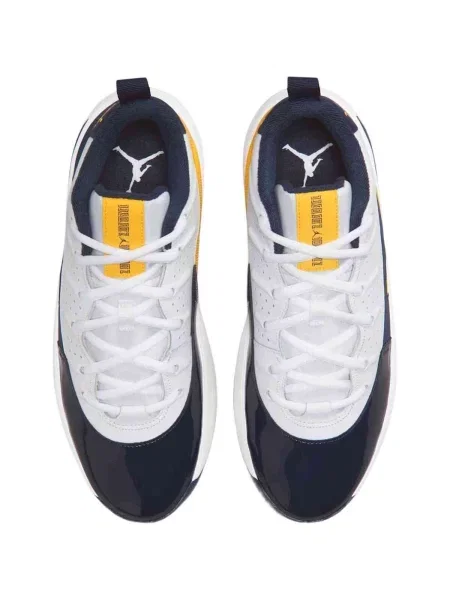 Členkové topánky Nike biela