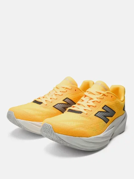 Кроссовки New Balance FuelCell желтые