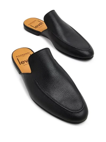 Кожени slip-on лоуфъри Magnanni черно